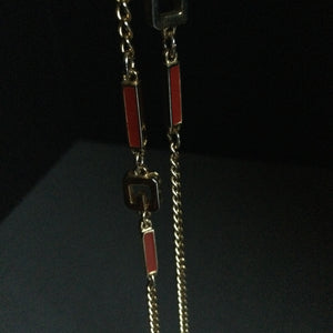 Collier long Givenchy Paris ~ New York